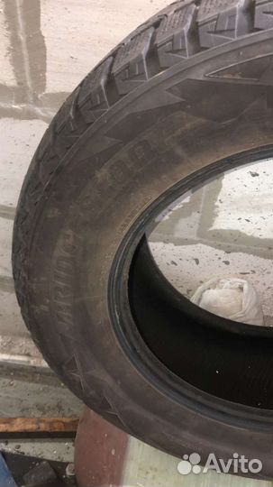 Bridgestone Blizzak Ice 285/60 R18