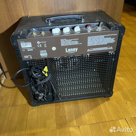 Ламповый Комбоусилитель Laney 10