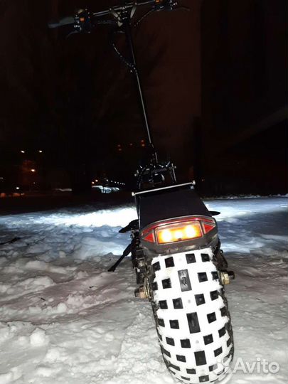 Электросамокат для взрослых Ultron T 11 plus