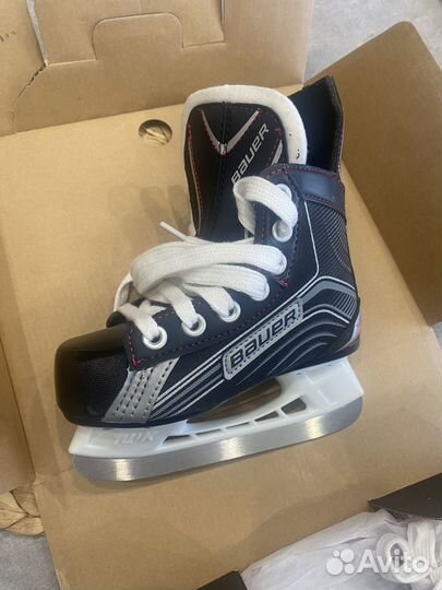 Хоккейные коньки bauer