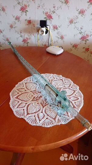 Бутылка стеклянная сувенирная в виде сабли, ружья