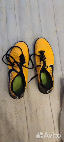 Бутсы футбольные nike 43 размер новые