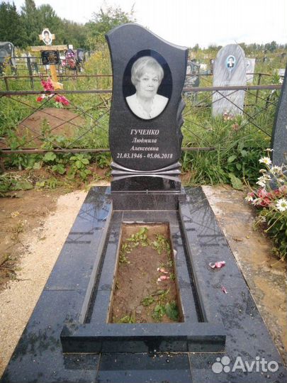 Памятники от эконом до элит класса