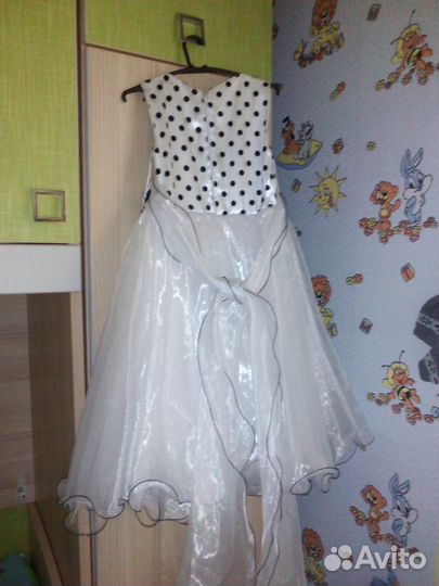 Платье на девочку