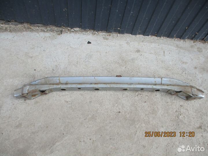 Усилитель переднего бампера Митсубиси Лансер 9