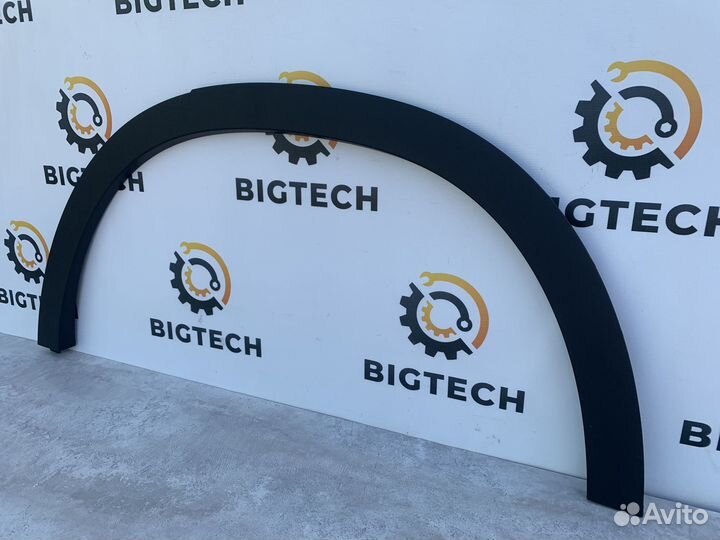 Накладка заднего крыла Mercedes A1568851300