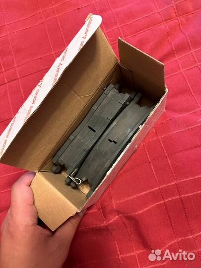 Колодки тормозные передние, 4605A198