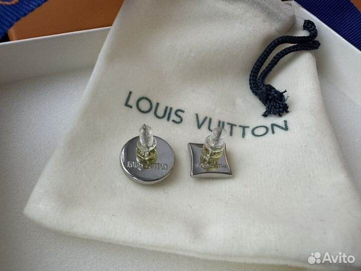 Серьги пусеты Louis vuitton