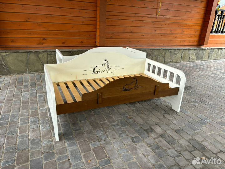 Кровати детские 1,80