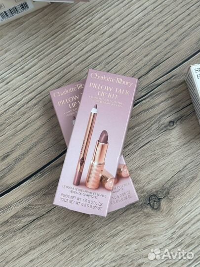 В наличии набор для губ Charlotte Tilbury