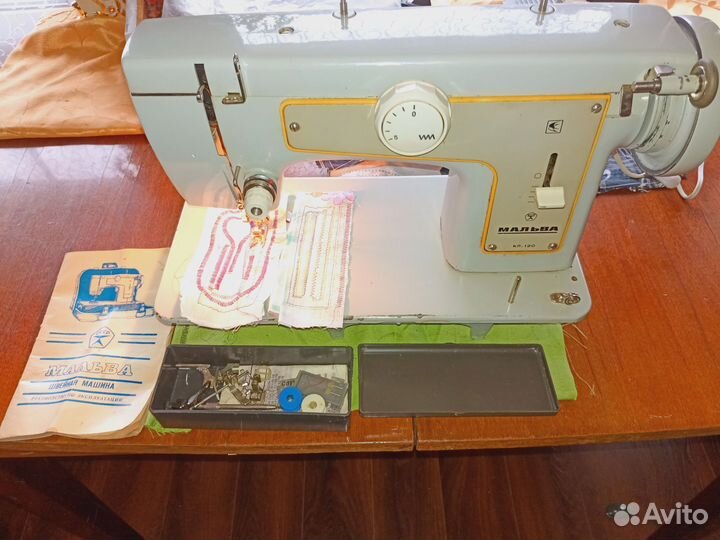 Швейная машина Мальва