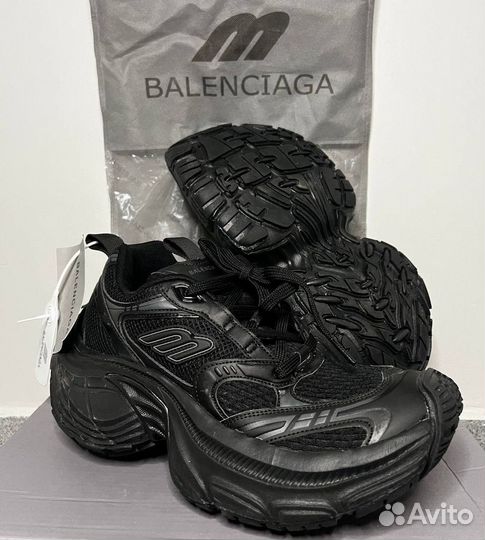 Balenciaga 10XL Sneaker in Black