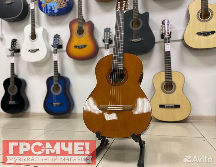 Гитара Yamaha C40