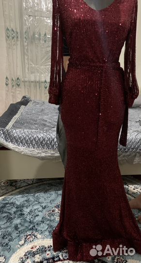 Вечернее платье