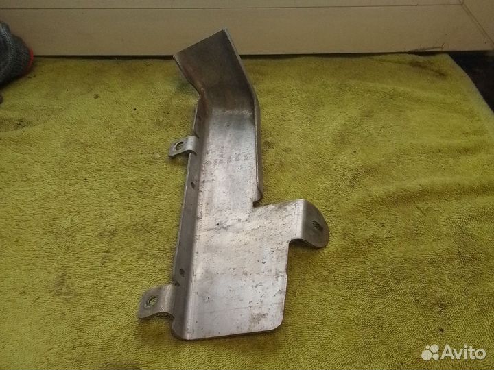 Экран тепловой Audi Q5.8R1