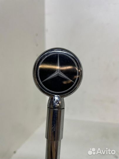 Флагшток Mercedes