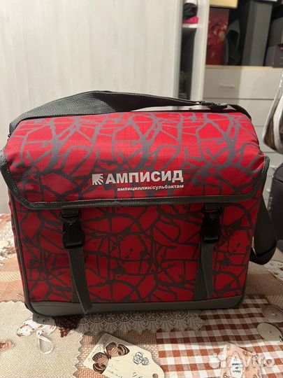 Термосумка с набором приборов