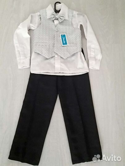 Костюм на мальчика тройка
