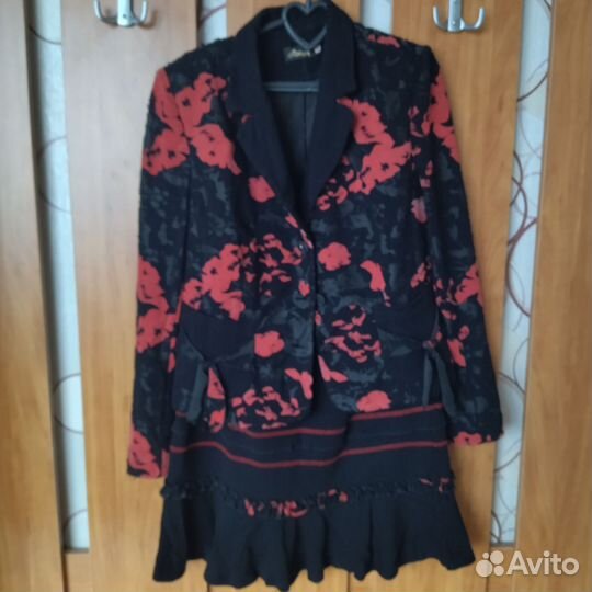 Костюм женский 50
