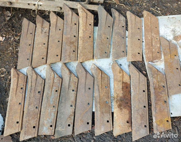 Лемеха стойки плуга траки лапы отвалы цепи др