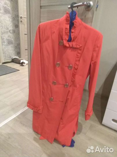 Плащ женский