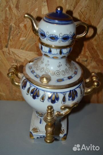 Самовары разные 8шт розовая и синяя гжель