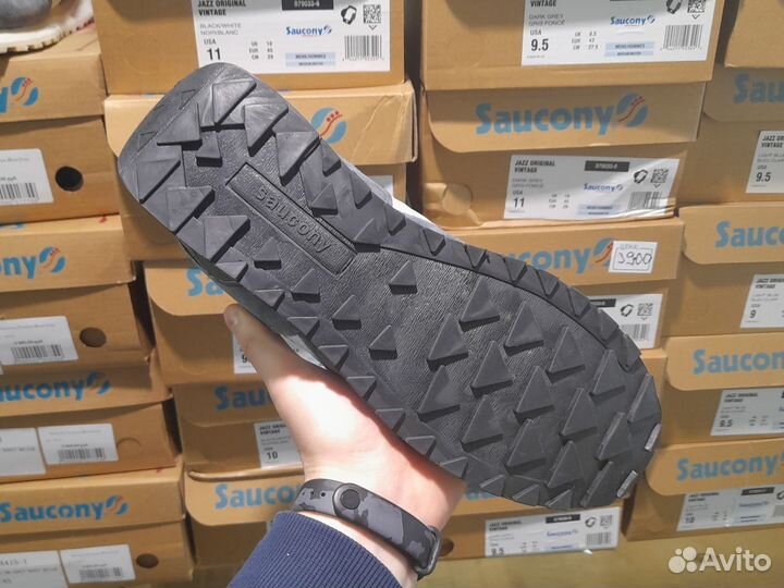 Кроссовки Saucony