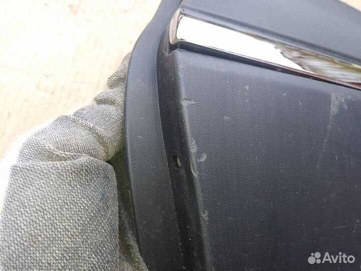 Накладка задней левой двери Renault Kaptur