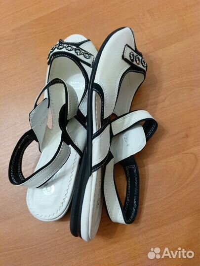 Босоножки женские 39 размер