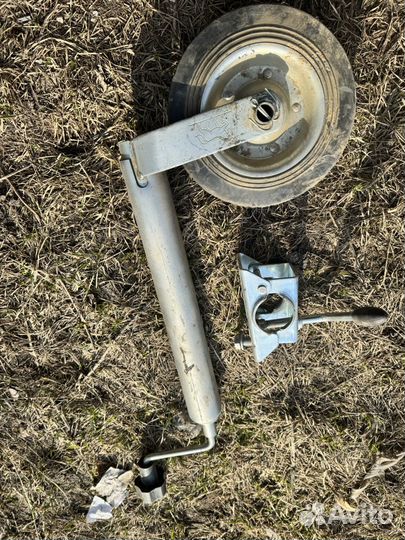Опорное колесо для прицепа