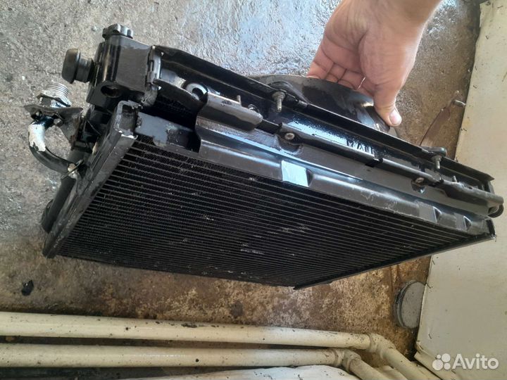 Радиаторы в зборе с винтилятором на рено 19