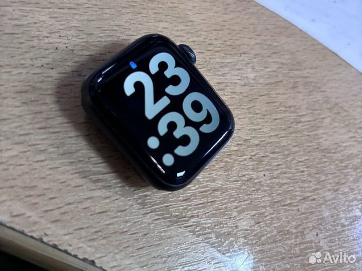 Apple watch se 2020 40мм