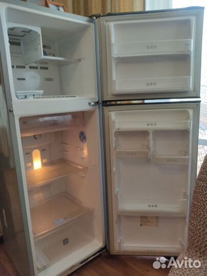 Холодильник Samsung No frost RT-29 bvms