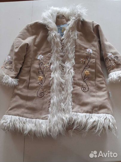 Детское пальто для девочки