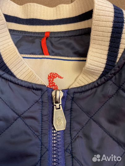 Бомбер на девочку