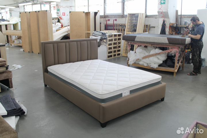 Мягкая кровать