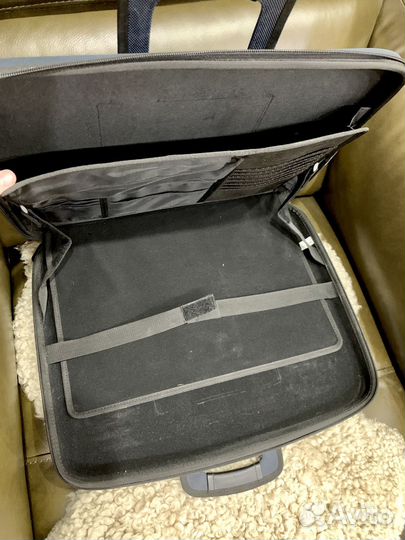 Сумки кейсы для ноутбука