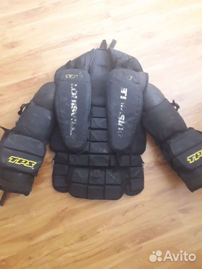 Хоккейная вратарская форма взрослая