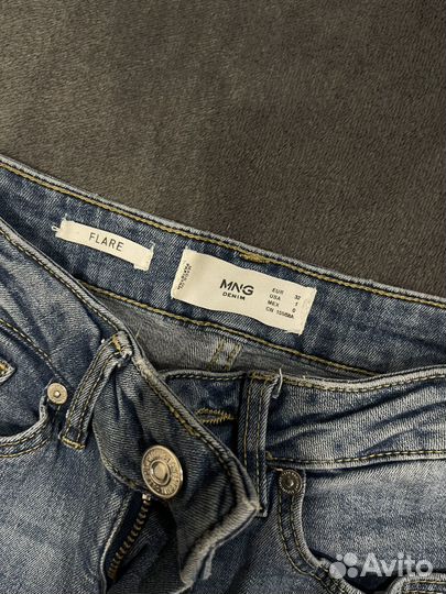Джинсы mango