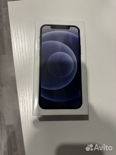 iPhone 12, 64 ГБ