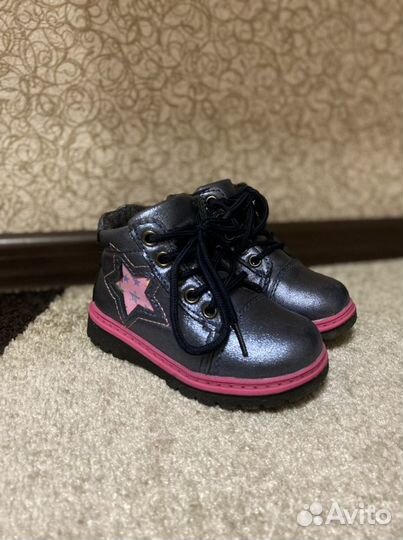 Ботинки для девочки