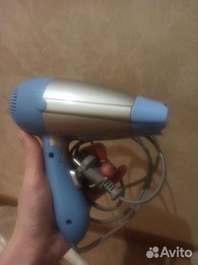 Фены. Не работают. Можно починить или на зап части