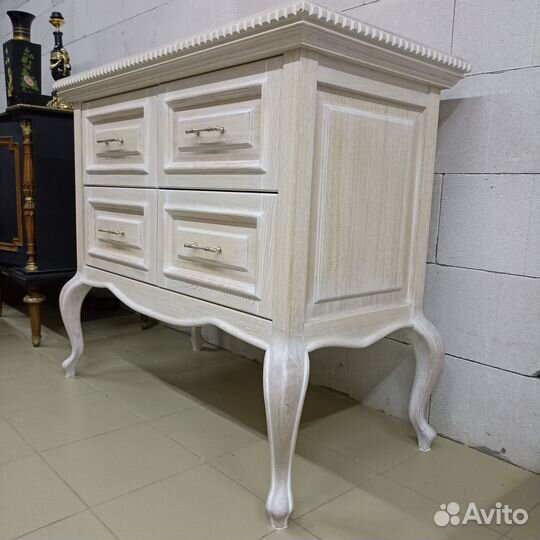 Большой комод ручной работы из массива ясеня