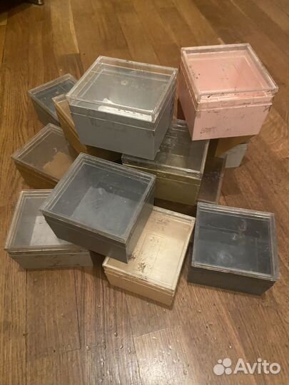 Коробки баночки пластиковые с крышкой для мелочей