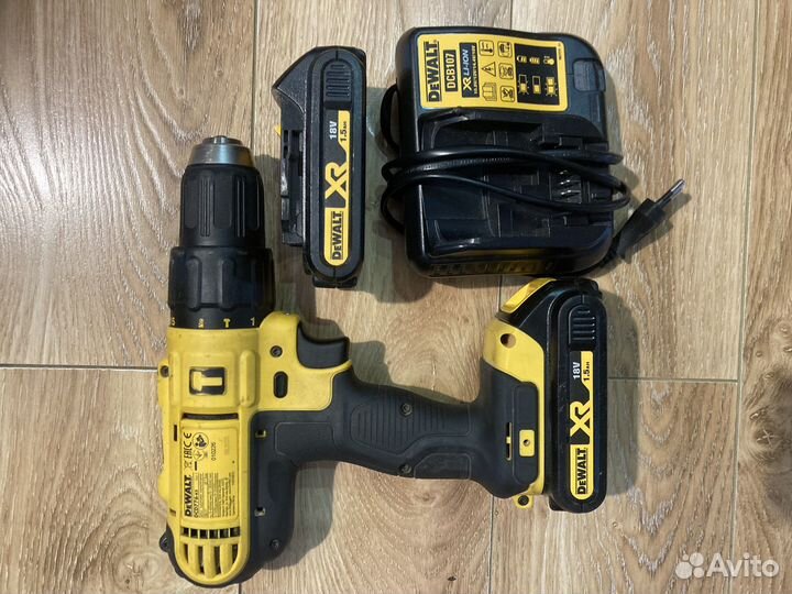 Шуруповерт dewalt dcd 776