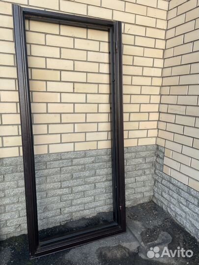 Дверь входная металлическая