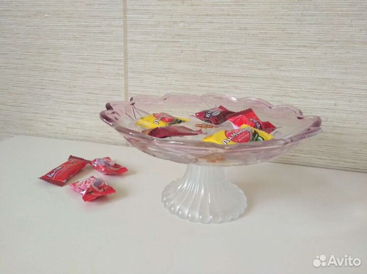 Ваза для конфет/фруктов на ножке