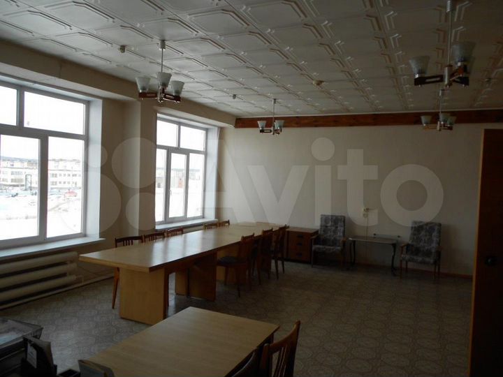 Продам помещение свободного назначения, 678.4 м²