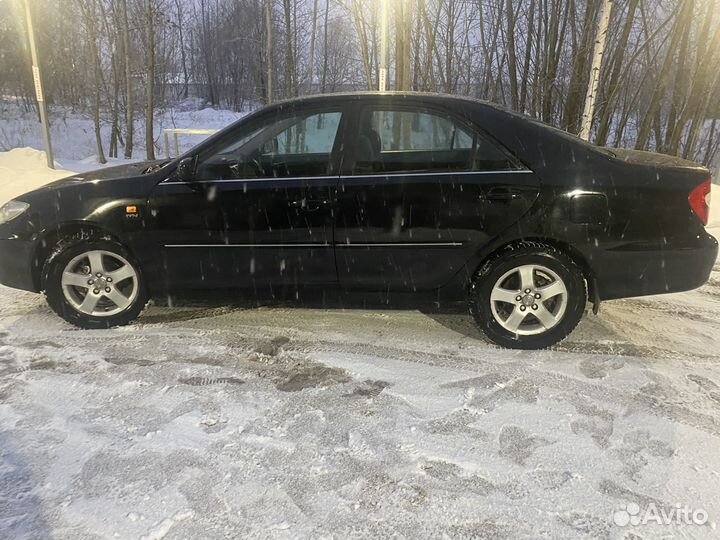 Toyota Camry 2.4 МТ, 2003, 306 000 км