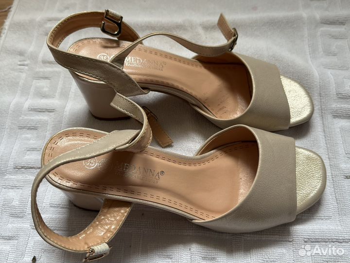 Босоножки женские 35 размер